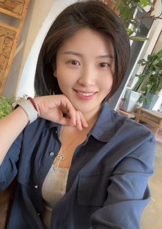 短发小姐姐「小小慧」素颜分享日常随拍  网友:百看不厌