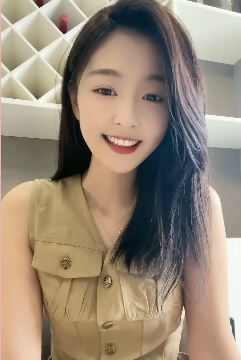 可爱小姐姐「小李同学」表演才艺,清唱歌曲《美了美了》!网友:虽然不专业,但就是喜欢这个调!