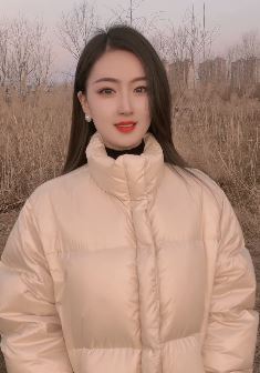 气质小姐姐「白雪」分享冬日户外日常,网友:越看越喜欢