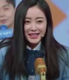 王牌:成语接龙中沈腾不假思索的说出两天两宿这个"成语",结果害的大伙都被喷!
