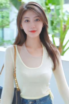 这位漂亮小姐姐网名「你的妙陈」 想追求她的话不妨试一下！