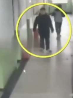 河北一男子冒充老师查寝收走学生手机