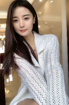 小姐姐「蜜丝兰」来点正能量:生活并不天天称心意,但要尽力把它过的鲜活有趣!