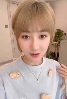 演员唐娜搞笑：想保持身材不发胖，那就别吃男人画的饼！