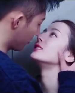 《幸福触手可及》迪丽热巴与黄景瑜热吻片段