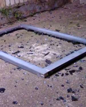 南宁一小区发生坠窗 仅离居民纳凉处相隔1米