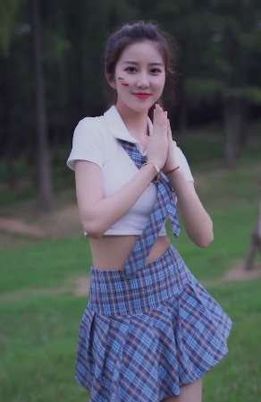 喜欢跳舞的小姐姐正在直播间等你