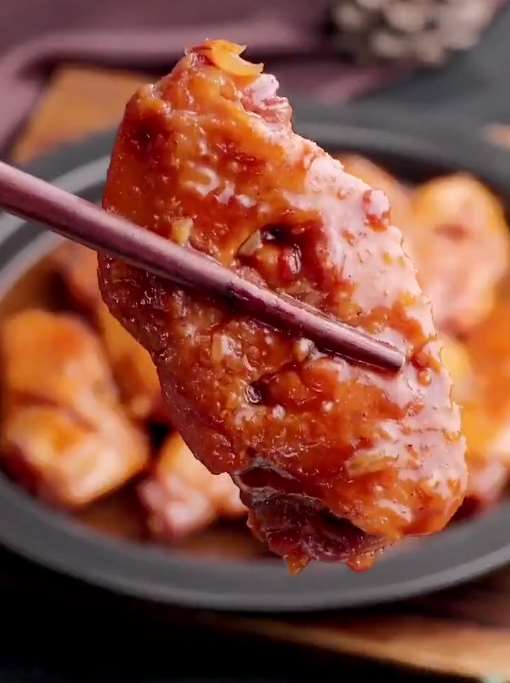 腐乳味的鸡翅你吃过吗？如果没有可以学学它的做法！