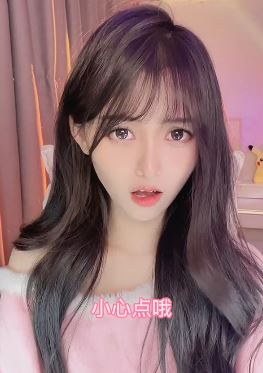 甜美小姐姐「林清兮」玩对口型:给你机会要把握住哦!网友:话不多说直接开团!