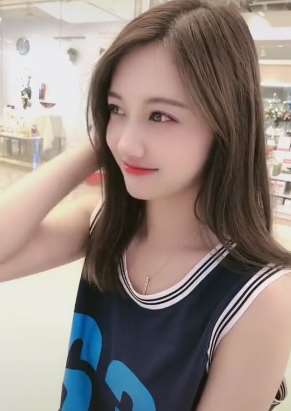 真人比照片还好看的小姐姐