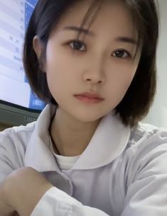 短发小姐姐「陈陈陈」分享上班工作日常,口罩摘下简直迷死人