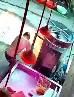 贵州一男子网购烤鸭炉操作时爆炸 脸部等多处被烧伤