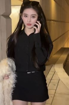 模特小姐姐「刘一琳」黑色系穿搭分享夜晚街头随拍 网友:这种感觉真的很喜欢