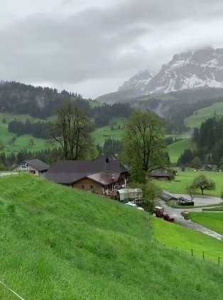 你是否也喜欢这种宁静的乡村生活！