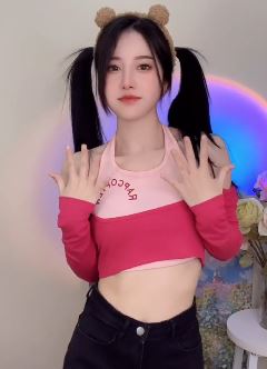 纯欲小姐姐「小陆别乱撞啦」跳比比安慕希变速舞 网友：有妻如此，夫复何求！