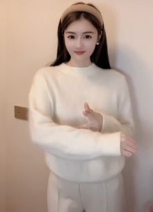 漂亮女主播「糖糖」甜美穿搭跳小情郎你莫愁手势舞