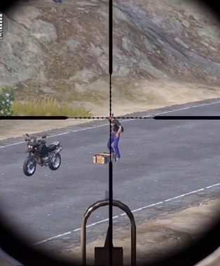 这绝对是个高手，一枪毙命！