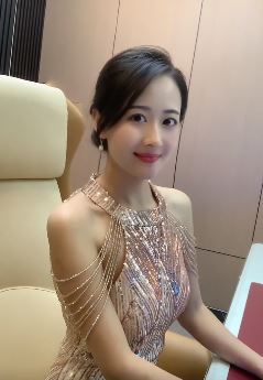 看着让你流口水的小姐姐「女侠」,简直无法用语言来形容这种美了!