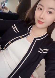 精致小姐姐「初心未改」分享日常好状态 网友:眉目如画