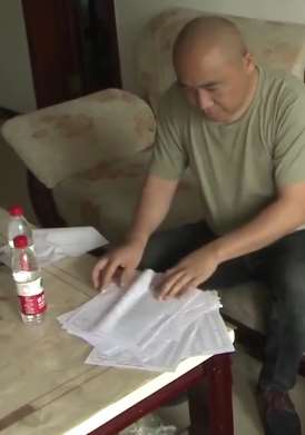 重庆一初中生玩游戏花掉父亲多年积蓄 被打骂后离家出走