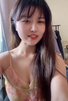 精致小姐姐「小二妹」穿性感美裙分享居家日常 网友:国色天香