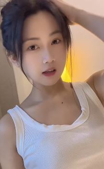 水蜜桃味小姐姐「大宁」分享居家随拍   网友:百看不厌就是这种