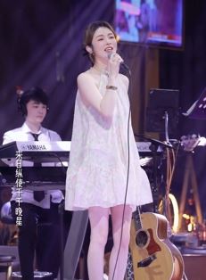 酒窝小姐姐「小柴柴」翻唱陈慧娴名曲《千千阙歌》