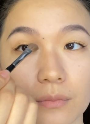 教你怎么画夏日轻欧美妆,谁也不能阻挡我的夏日热情!