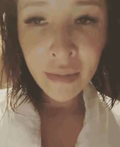 萧亚轩发怪异视频后秒删