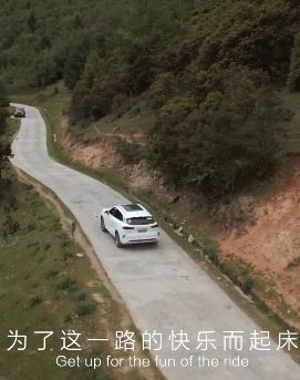 旅拍短片：记录从成都到拉萨318国道一路上的故事