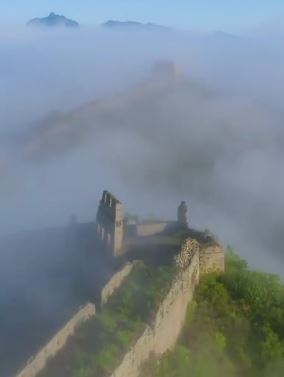 航拍北京密云古北口蟠龙山长城云海奇观