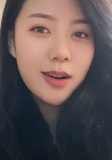 好看小姐姐「我叫小李」分享日常随拍 网友:有点俞飞鸿的感觉
