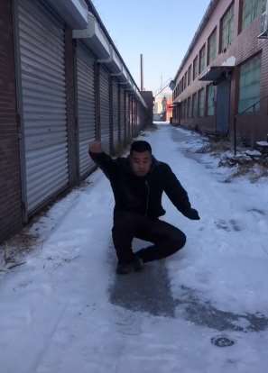 龙哥搞笑:回不去的童年!