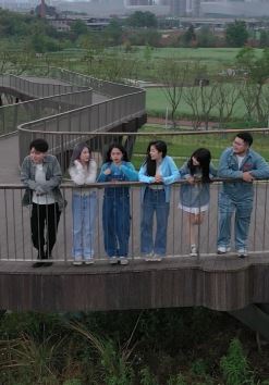 多国语言浪漫cover《起风了》纵有疾风起 人生不言弃