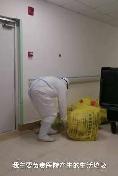 黑龙江一男子申请到牡丹江医院做志愿者 每天衣服换3回