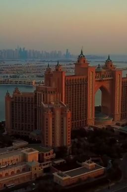 航拍旅行胜地迪拜 这里的夜色最迷人