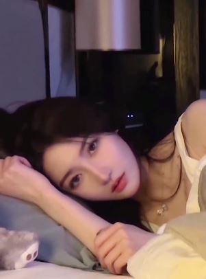 小姐姐「詹妮Jenny」分享做梦素材,喜欢就抓紧收藏吧!网友:又想骗我去睡觉,没门!