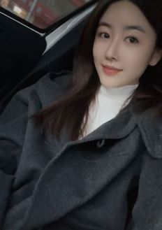 气质小姐姐「初心未改」分享车内随拍,精致五官让人心动 网友:淮安刘诗诗