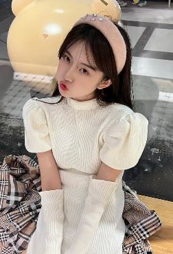 可爱小姐姐「vv」分享日常vlog,网友:好可爱,爱死这种了