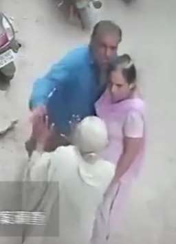 没人性！印度男子一巴掌打死76岁母亲！