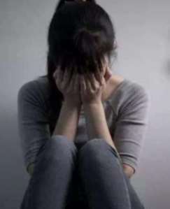 宁夏一校霸强行与9名中学女生交往