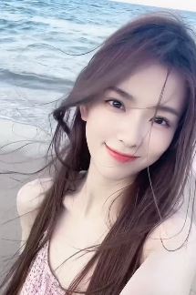 孙一宁分享海边游玩vlog,希望一直这么美下去!