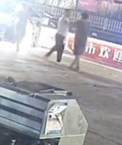 淄博2烧烤店老板疑因抢客起冲突互殴