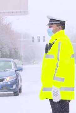 新疆降雪部分地区迎暴雪，积雪最深达20cm