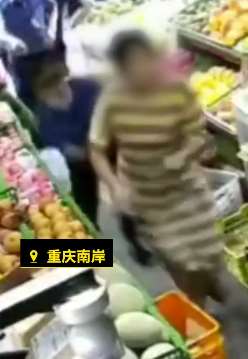 城管追打商贩官方通报：商贩被警告处罚 城管被行拘