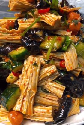 家常菜：凉拌腐竹的做法，除了好吃没别的！