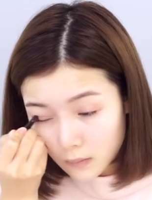 校园风小清新裸妆,简单省时让你快速出门