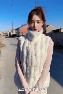 漂亮小姐姐「管啦啦」分享回村散心vlog,网友:村里的光棍不得炸锅啊