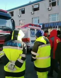 大庆一宾馆发生液化气罐爆炸，老板被烧伤