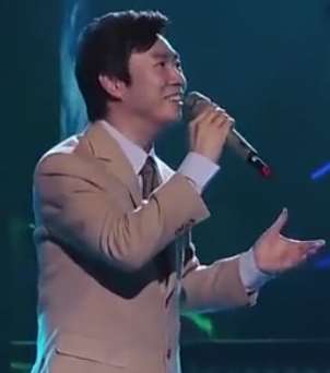 费玉清演唱网络神曲《大王叫我来巡山》, 唱完现场乐开花!